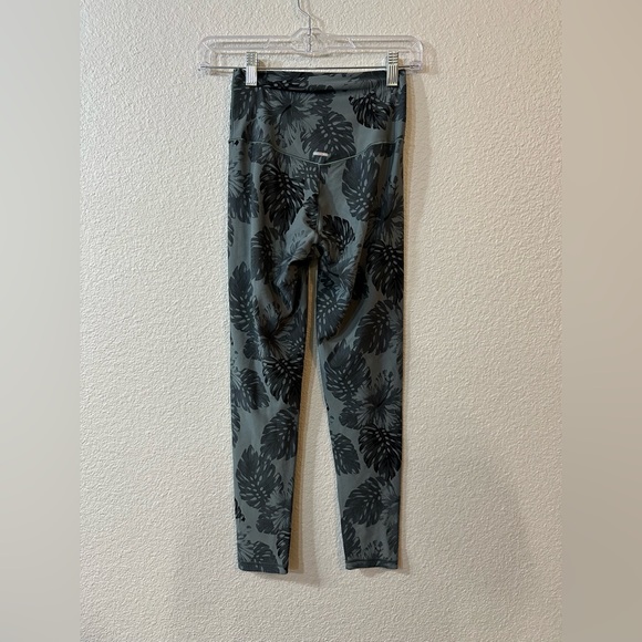 Aerie Chill Play Move Palm Tree Print Athletic Leggings - Picture 3 of 6